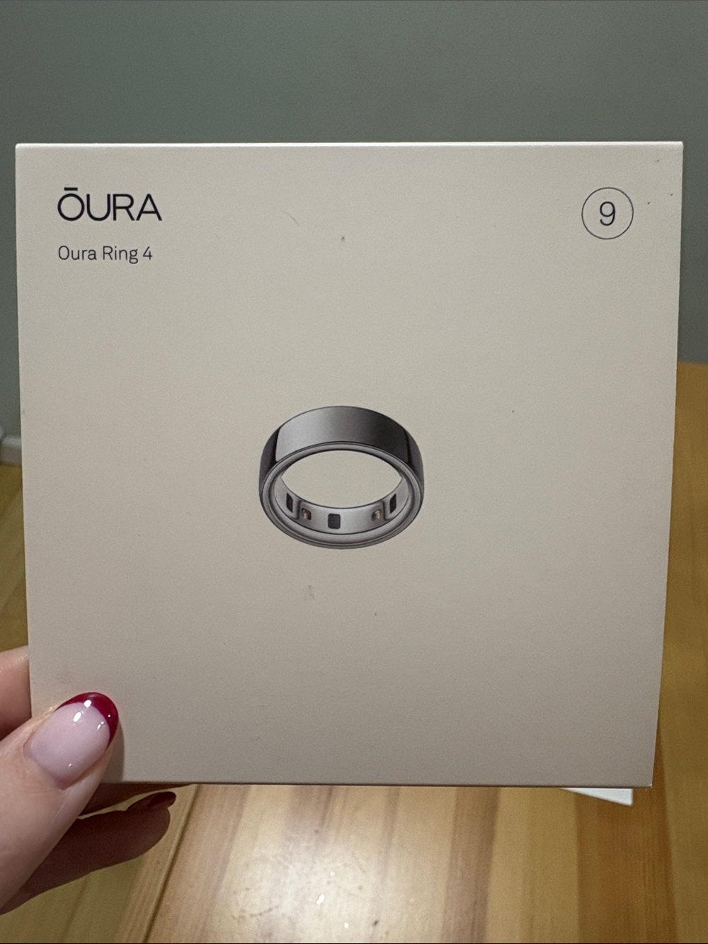 OURA Ring 4 - Silver - Size 9